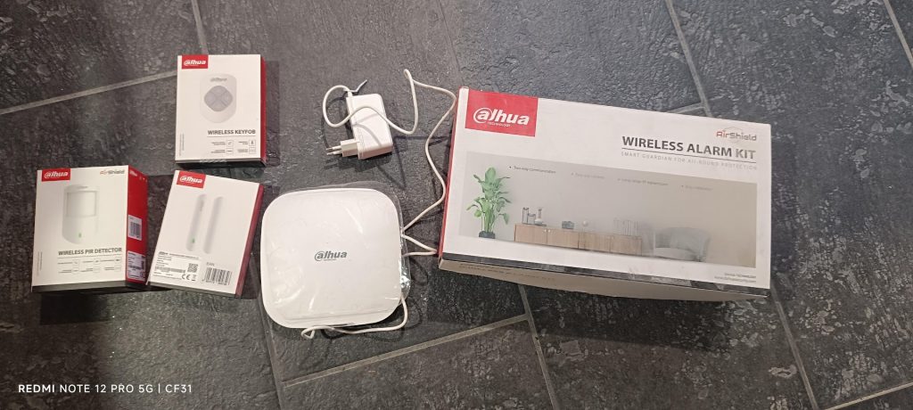 Kit alarme sans fil Dahua AirShield avec détecteur PIR et contact radio